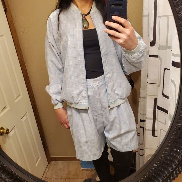 2 Piece Vintage Golf Outfit - Blue & Cream Jacket & Shorts - Picture 2 of 16